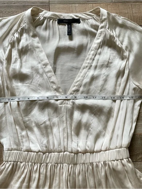 BCBG Max Azria Lourie V Neck Flutter Sleeve Feminine Tiered Summer Dress - Picture 4 of 13